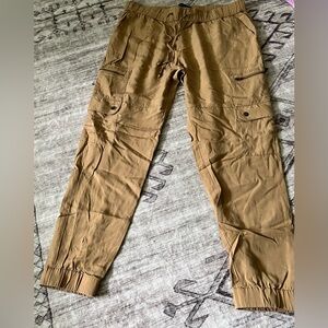 Banana Republic Women’s Brown Cargo Pants